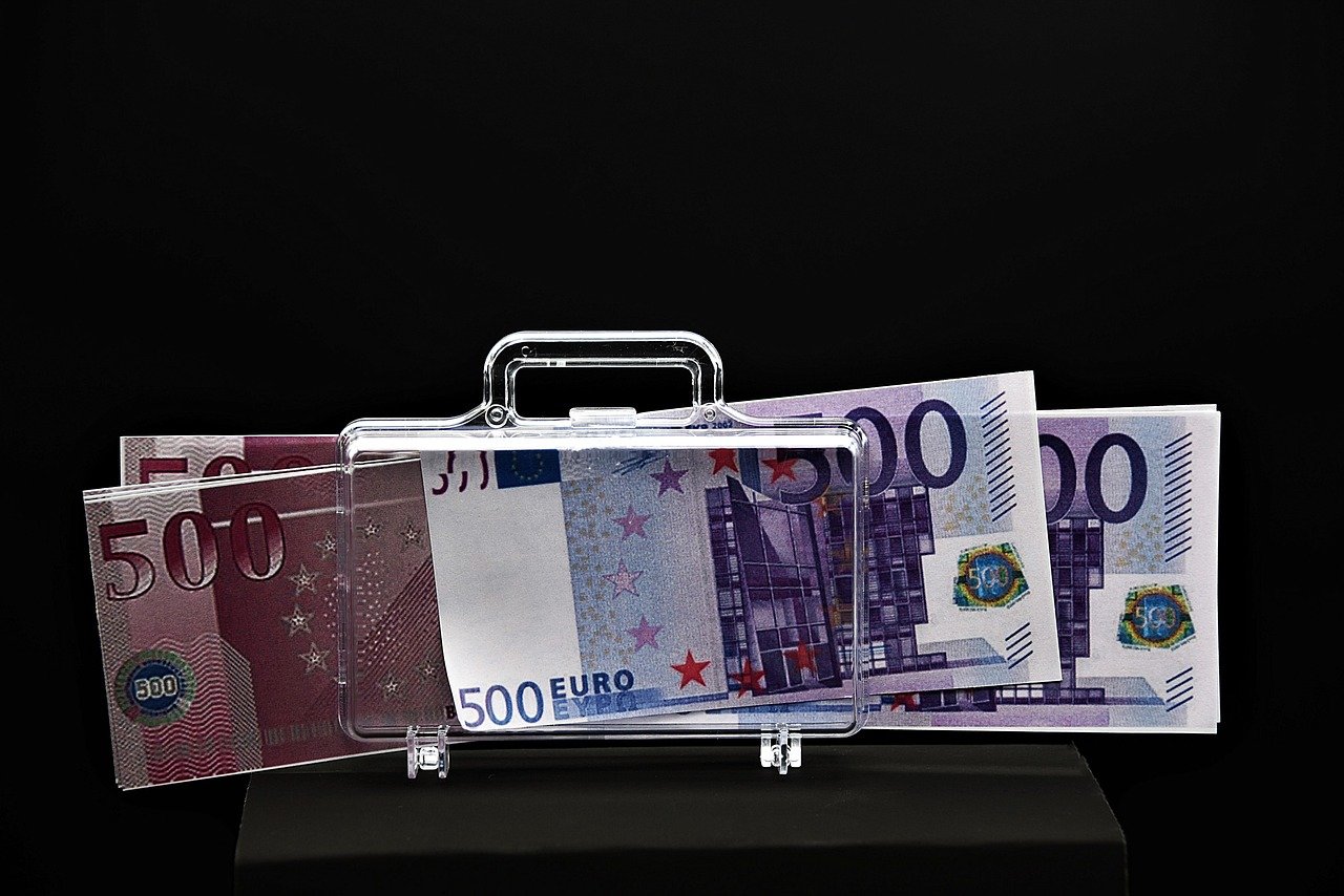 Mastering Gold Investing: A Beginner's Guide to Safe Wealth Growth in Malaysia