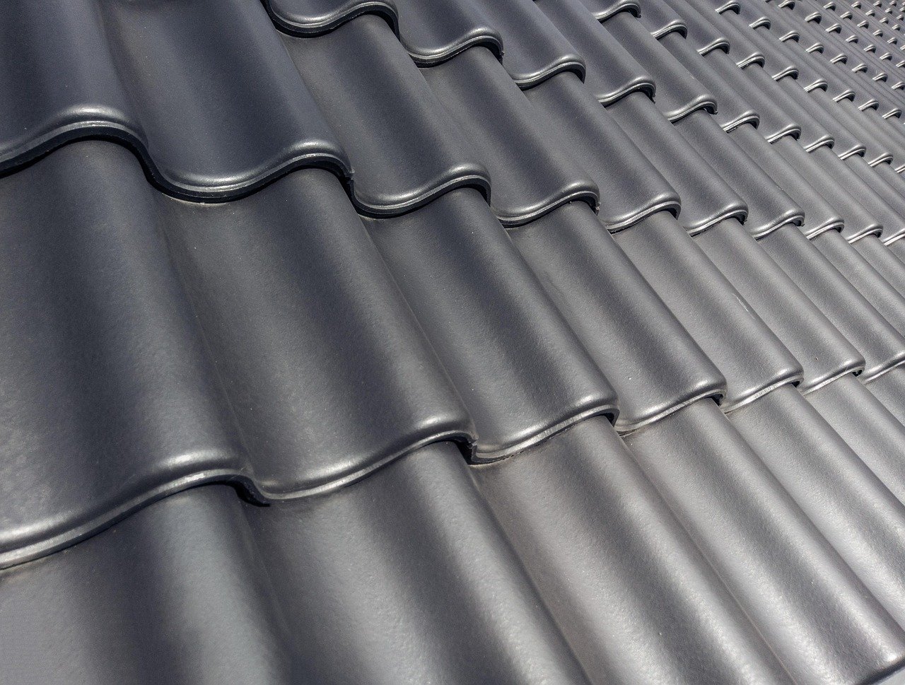 Gold vs Stocks: Which is the Better Investment for 2025?