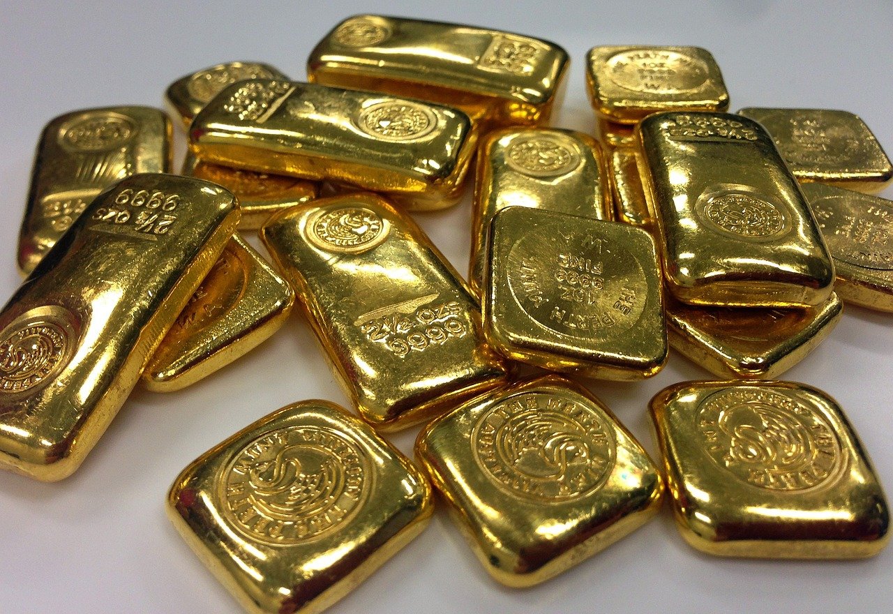 Investing in Precious Metals: A Guide for Malaysians in 2025