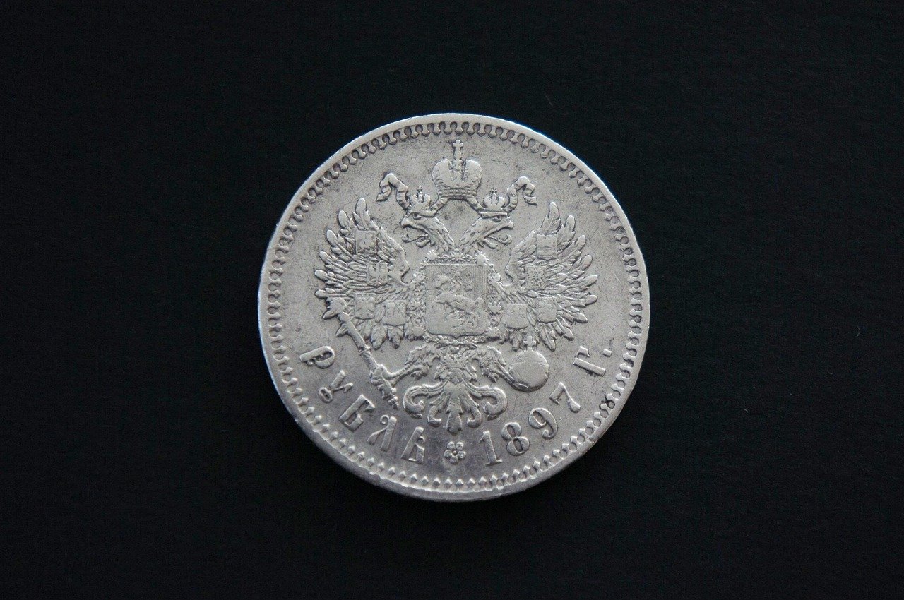 Investing in Silver: Top Opportunities for Malaysian Investors in 2025