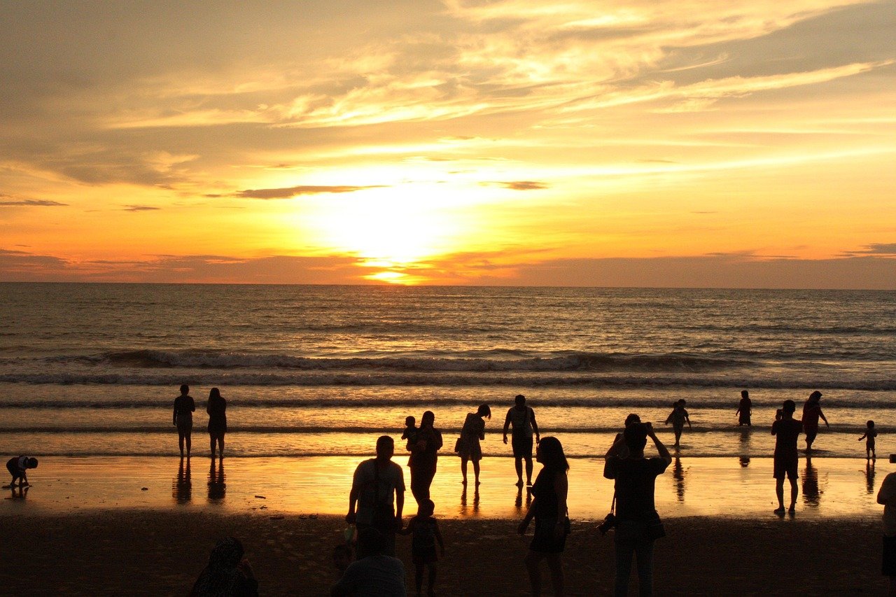 Comparing Shariah-Compliant ETFs and Conventional ETFs on Bursa Malaysia in 2026