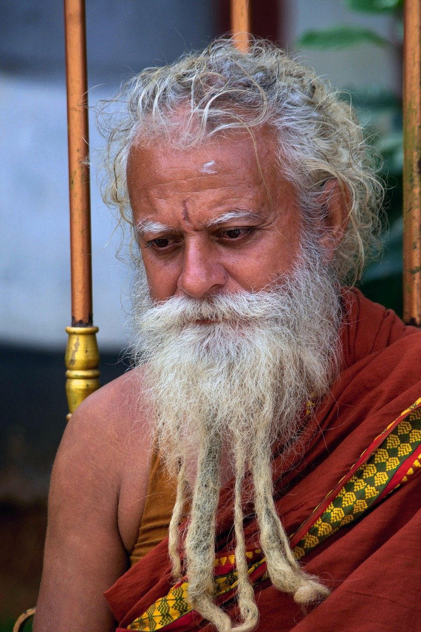 Balancing Bursa Malaysia and Global ETFs for Diversified Portfolios in 2026