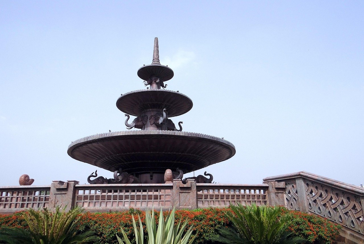 LIVE UPDATES | 16 March 2026: Gold & Silver Rates Tumble – Silver at Rs…, Gold at Rs…; Check Prices in Delhi, Noida, Mumbai, Chennai & Bengaluru